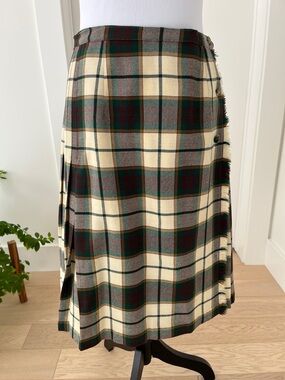 VINTAGE Aljean Canada Tartan Plaid Pleated Wrap 100% Wool Skirt Academia Celtic